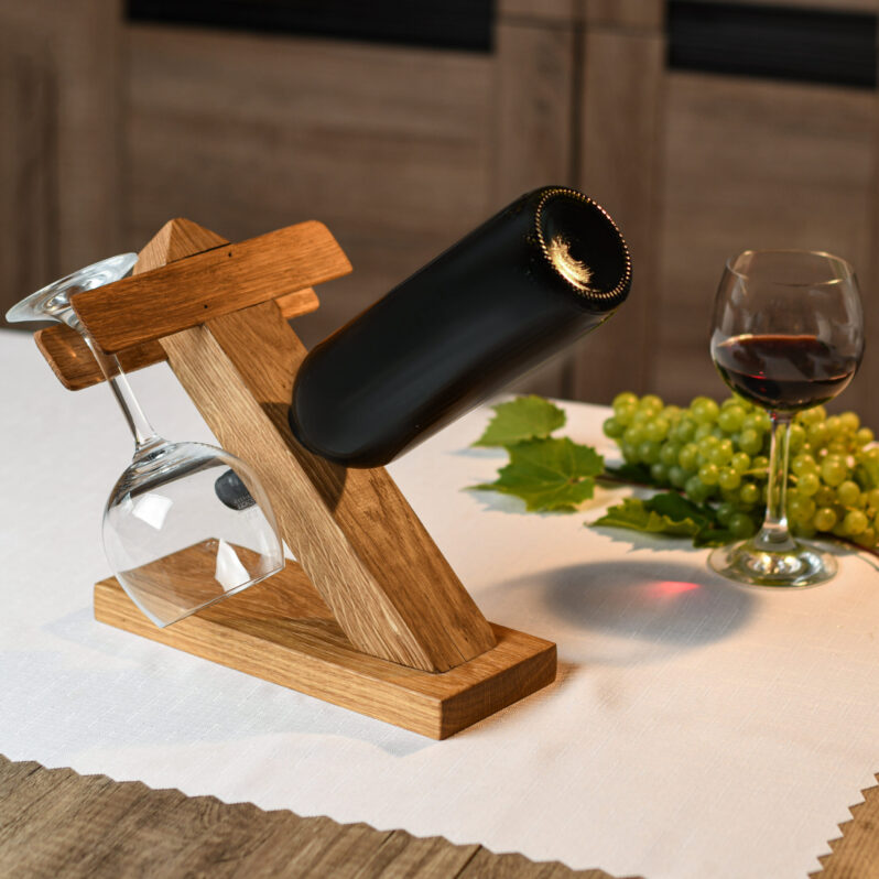 Stojak na wino drewniany