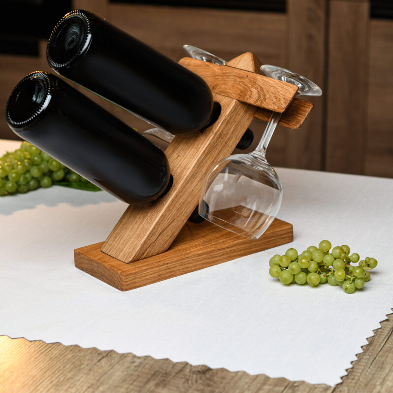 Stojak na wino i kieliszki